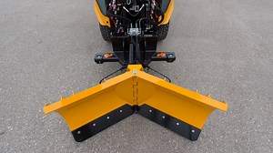 ✨ Versatility Redefined with the Trackless Vehicles 5-Position Folding V-Plow 👉🏼 The standout feature of the Trackless MT7 for snow removal is its 5-Position Folding V-Plow, setting it apart from conventional snow removal equipment. 👉🏼 This plow is capable of adjusting its position to five different angles, providing unparalleled flexibility in various snow and ice conditions. 👉🏼 Whether it’s a light dusting or a heavy snowfall, the 5-Position Folding V-Plow adapts with ease, ensuring effi