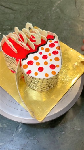 ❤️🤍 Beautiful Red & White Heart Cake | Stunning Cake Design