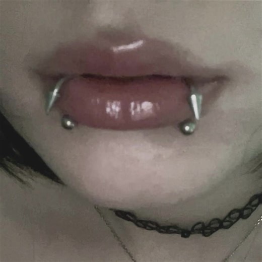 Expert Guide to Snakebite Piercing Care