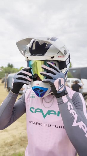 Swapping lenses has never been easier. Check out the Havoc Infinity goggles today. 😎 . . #havoc #havocracing #infinity | havocracingco_