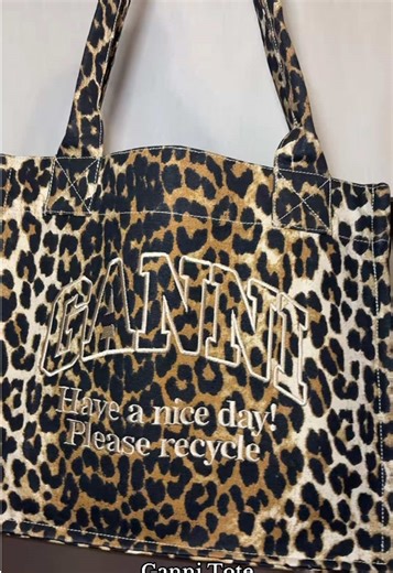 What Fits in My Large GANNI Shopper Tote?