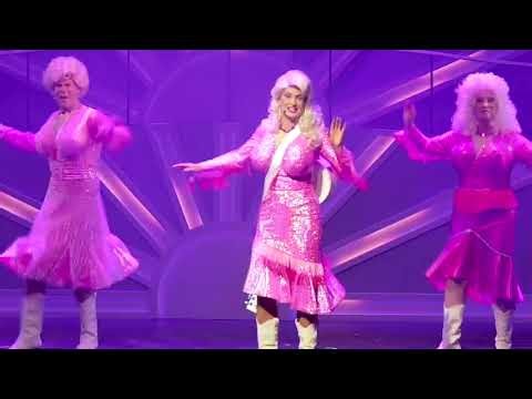🎭 Årets bedste revyfest er i Revykøbing!