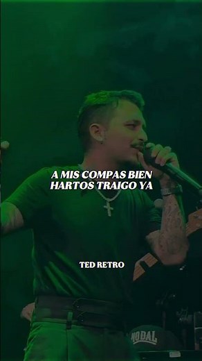 Botella tras botella, ando tomando pa' olvidarme de ella (Letra/Lyrics)