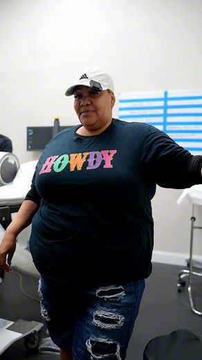 This procedure helps determine whether a patient is a suitable candidate for a more long-term pain management procedure called Genicular Nerve Ablation. It does so by temporarily blocking the genicular nerves around the knee - the nerves responsible for sending pain signals to the brain. If a patient experiences significant relief following the block, they may be considered a good candidate for the ablation procedure. #osteoarthritis #arthritispain #badknees #painmanagementdoctor #painmanagement