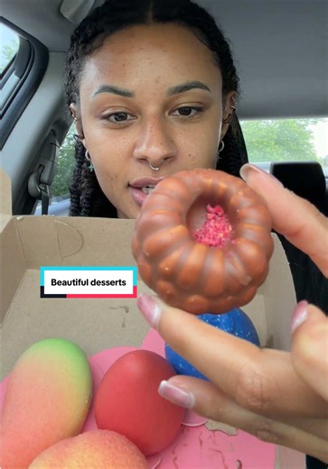 I will never get tired of beautiful desserts the crunch the flavors the textures😩🤤😍 they were a lil melted from the hot car #eatingasmr #mukbangasmr #asmr #viralfoodtrend #viraldessert