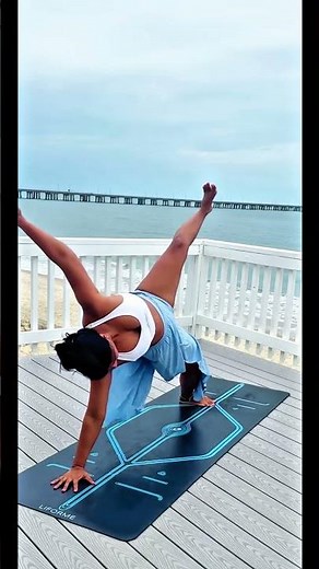 "Master the Yoga Splits in 60 Seconds | Flexibility Challenge #Shorts"