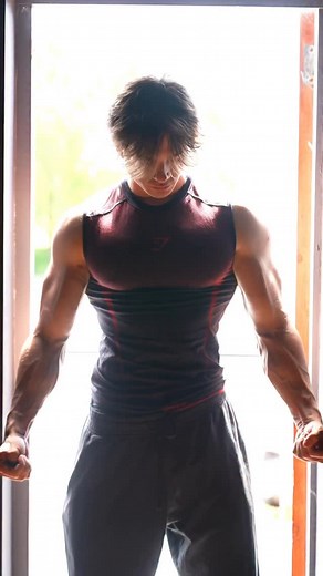 Joel Davies on Instagram: "Onyx V5 drops this Thursday. Code: JOEL10 Ad"