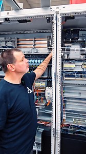 129K views · 2.6K reactions |  Verdrahtet, aber nie gesehen, was er steuert. Trotzdem jede Funktion im Kopf. #beckum #schaltschrank #schaltschrankbau #blumenbecker #automation #wirliefernzukunft #robotics #innovation #blumenbeckerautomatisierungstechnik #switchcabinets #technology #creativity #production #electricalexcellence | Blumenbecker Automatisierungstechnik | Facebook