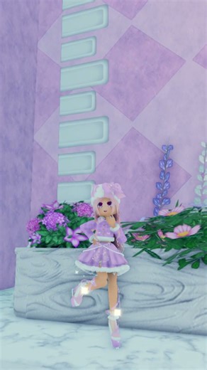 day 3 of styling advent items! #robloxdressup #fashiongames #roblox #fluffyhills #fyp