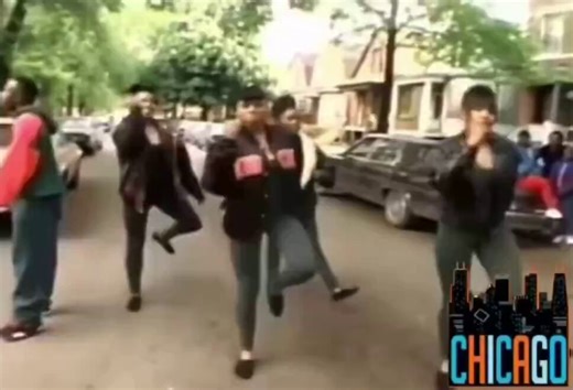 The Spring of 1993 - Chicago!See if you can guess what neighborhood this is.#ChicagoHistory ☑️
