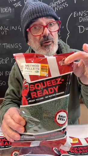 ✅ 𝟭𝗞𝗚 𝗦𝗤𝗨𝗘𝗘𝗭-𝗥𝗘𝗔𝗗𝗬 𝗣𝗘𝗟𝗟𝗘𝗧𝗦 𝗢𝗡 𝗧𝗛𝗘𝗜𝗥 𝗪𝗔𝗬! 🫵 You told us you wanted bigger 1kg bags of the UK's most popular ready-prepped Method Pellets. So David Preston made them. Coming 23/2/26 first in the Fjuka Anglers Facebook group. #fishinglife #carplife #methodfeeder #carpfishing #matchfishing #fishing #angling #floatfishing #coarsefishing #fishingbait #carp #feederfishing | Fjuka Fishing Bait