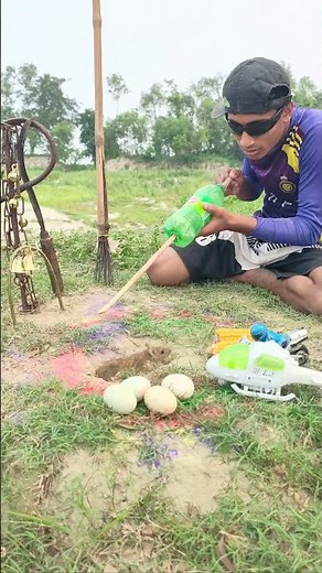 Farmer's Rat killing by old method in crop field #rattrap #agriculture #farming #viralvideo #usa
