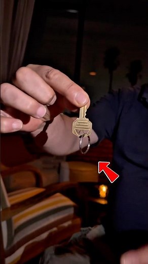 AMAZING KEY MAGIC TRICK 🪄🔑 #magic #foryou #tricks