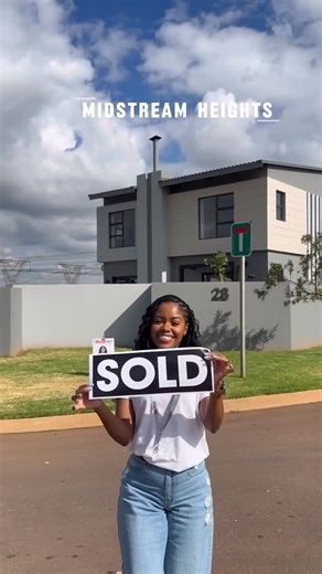 ViewingsWith_Langavi on Instagram: "SOLD! MIDSTREAM HEIGHTS🔓🏡! Ready to move in properties and building packages available. Let me help you find your dream home! Contact Langavi on 061 120 1266! I LIST, SELL and RENT OUT MIDSTREAM! #midstream #midstreamestate #midstreamdevelopment #centurion #realestate"
