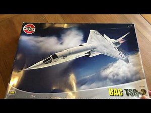BAC TSR 2: 1/48 scale- unboxing