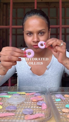 Dehydrating Candy Experiment: What Happens When Candy Goes in a Dehydrator?