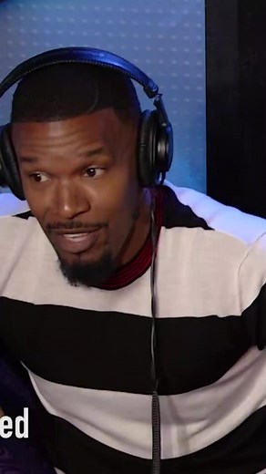 Jamie Foxx on working with Quentin Tarantino on DJANGO UNCHAINED 🍿 (via The Howard Stern Show) #JamieFoxx #QuentinTarantino #HowardStern #DjangoUnchained #movies | Screen Off Script