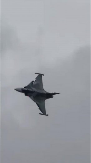 最新型Gripen JAS39E！小型万能戦闘機の性能アップ型は生まれ変わったと言えるほどの進化だった