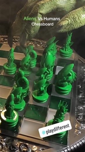 #aliensvshumans #cult #chessboardgame #tablegames #newdesign #prototype #aliensarereal #crowdfundingcampaign #playdifferent