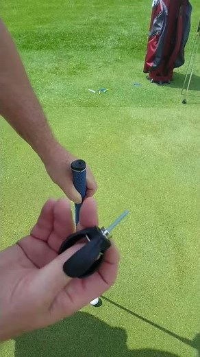 Upright Golf's 'Detachable Claw' golf ball pick up tool
