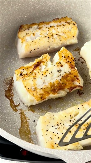 The Easiest Lemon Butter Cod #recipe #shorts #cod #food