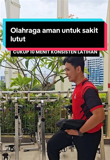 Olahraga aman untuk sakit lutut Pengapuran tulang lutut & nyeri sendi wajib cobain ✨ Berikut 3 manfaat sepedaan di air: 1) Lutut Terasa “Melayang” (Bebas Nyeri Saat Gerak) • Masalah: Di darat, lutut menahan beban tubuh penuh. Begitu ditekuk—ngilu, nyeri, takut tambah parah. • Solusi Air: Di air, tubuh jadi “lebih ringan” karena daya apung. Beban ke lutut berkurang drastis. • Manfaat: Anda bisa mengayuh dan menekuk lutut lebih nyaman, tanpa rasa “ketarik” atau ngilu berlebihan. Rasanya seperti lu
