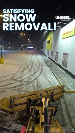 Mastering snowy streets: A day with a Canadian snow removal truck operator!