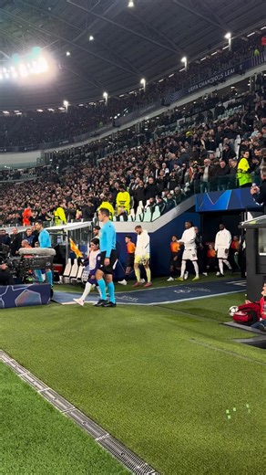 ‘THE CHAMPIOOOOOOONS’ 💚💫 #JUVSCP #UCL | Sporting CP