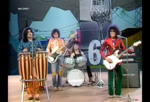 T. Rex - Get It On (1971) ... 🎧 Check out this amazing song: https://goldenoldies.topgreatsong.com/t-rex-get-it-on-1971?utm_source=facebook&utm_medium=preel&utm_campaign=legendaryhitslegacy | Legendary Hits Legacy