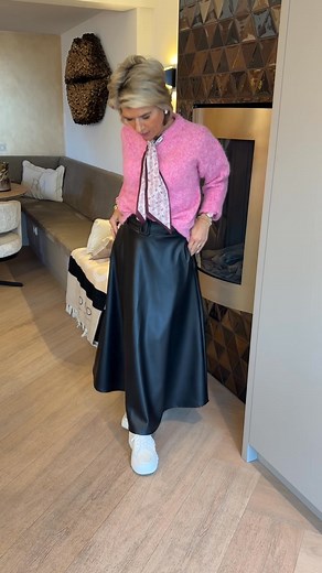 Rok exques zwart nieuw binnen trui sjaal graciela shop je op www.debsce.com | Deb’scasualelegance