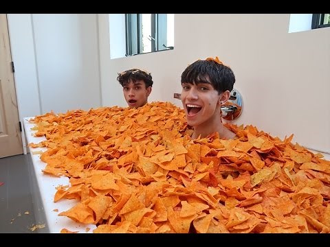 DORITOS BATH CHALLENGE!