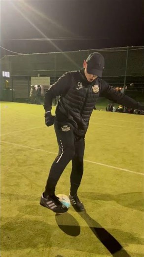 Cruyff turn breakdown ⬇️