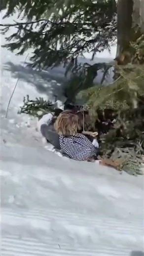 Ski & Snowboard Fails – Funny Moments on the Snow