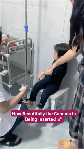 How Beautifully the Cannula is Being Inserted 💉MedicalProcedure #PatientCare #SatisfyingVideo