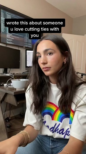 Heartbreak and Moving On: Emily Bear's Emotional Piano Performance