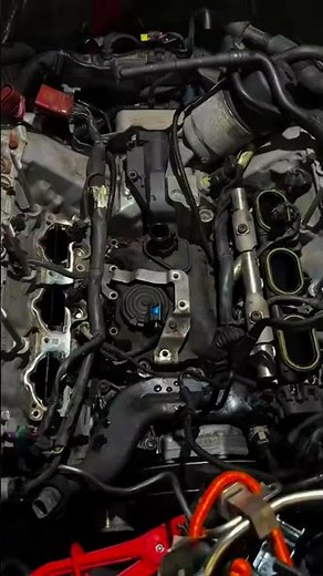 2017 Audi Q7 3.0T Supercharged–rough idle diagnosis.Injector replacement+PCV valve. #audi #mechanic