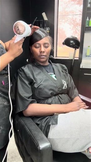 How to do a sleek swoop ponytail with weave ‼️