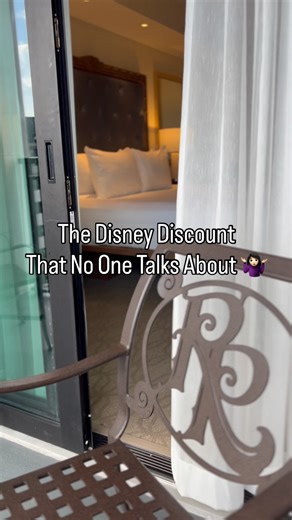 ZERO CLUE why no one talks about this because this deal is beating out most other deals 🤯 ✨ room only discounts ✨ renting DVC points (yes I said it! renting can be great but run numbers) ✨ annual pass room discount Ps. If you want an agent that can help you know about great deals like this check out @kaylaonmainstreet If you are planning a Disney Trip or have one coming up soon go ahead and budget $200 so you can be ready to save on your next trip And if you said those famous words “this is a o