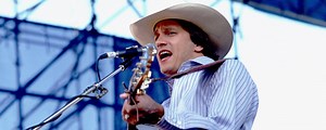 The 3 Best Live Performances of "All My Ex's Live in Texas" Not Done by George Strait