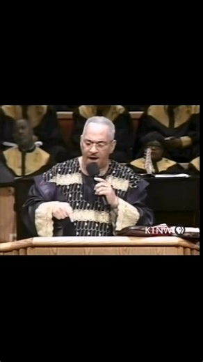When this sermon went viral years ago, one of my CLOSEST, white evangelical friends told me, “Dewey, this sermon was pathetic!” After MUCH debate, we agreed to disagree! THIS morning, he sent me this clip & said, “Dewey, I was wrong, Dr. Jeremiah Wright was prophetic!”. I’m still chuckling…. Please KNOW that you can both love AND criticize America simultaneously! Is Dr. Wright’s sermon from 23 YEARS AGO still relevant?! #DrJeremiahWright | Dr. E. Dewey Smith