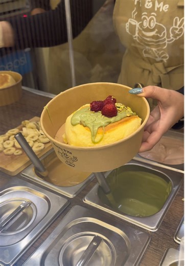 Indulge in Budapest's Fluffy Soufflé Pancakes