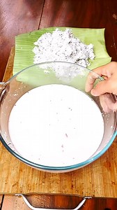 How to Make Biko with a Twist👌 Ingredienst 2 cuos malagkit Rice 1 3/4 cups gata 2nd piga 2 tsp. Ube flavor Pandan leaves Latik 1 1/2 cups gata fist piga 3/4 cup brown sugar Caramel 7 tbsp. Brown sugar 1/2 cup water 1 tbsp. Cornstarch 3 tbsp. Water mix to cornstarch Latik for Toppings | Hazel Mahinay