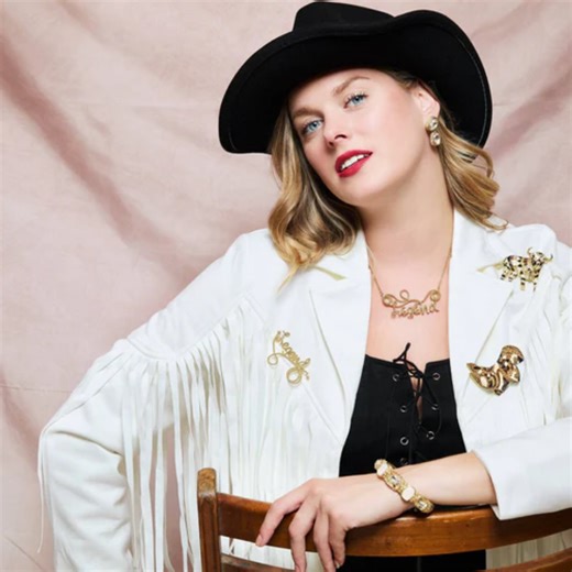 ✨ Elevate your style with timeless glamour. Discover handcrafted, vintage-inspired jewelry that turns every outfit into a statement. Designed by Heidi Daus – where elegance meets bold confidence. 💎 Limited pieces. Unforgettable sparkle. Shop now & shine brighter than ever. | Heidi Daus