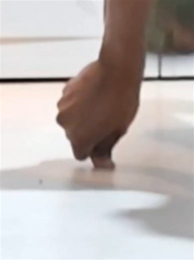 Overcoming Bad Form in 3 Second Thumb Planche