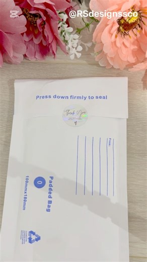 Pack an order with me. This key fob available on etsy and you can also dm me on Insta to order🌷