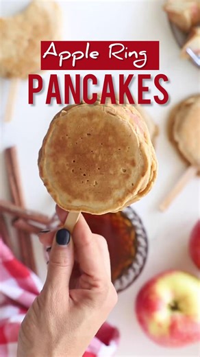 🥞🍎 Move over ordinary pancakes — these Apple Ring Pancakes are here to steal the brunch spotlight. 🤩 Dip apple slices in batter, cook till golden, drizzle maple syrup, and boom: crispy, fruity, pancake perfection. Get the recipe: https://tinyurl.com/ys5e7t5v. Tag someone who’d devour these with you 😋 #haveaplant #AppleRingPancakes #FallBrunch #BrunchGoals #appleseason #FallProduce | Fruits & Veggies—Have A Plant