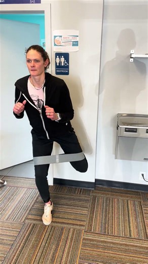 Standing fire hydrant at wall (standing leg heel elevated)