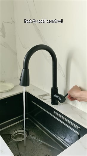 Easy installation, hot & cold control，Splash-proof, 2 water modes，With pull-out spray, super convenient#faucet #homeimprovement #kitchen #kitchenfaucet #kitchenupgrade