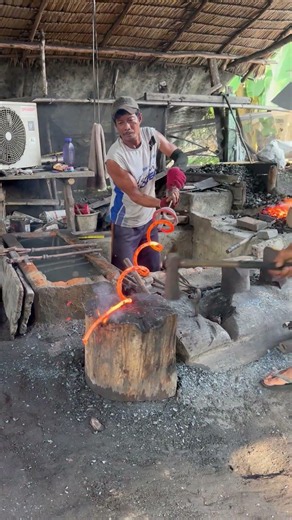 salah satu jenis bahan baku pengrajin pandai besi didesaku #new #nature