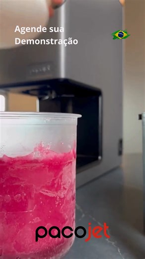 Pacojet Brasil on Instagram: "🍸✨ Frozen Beet Cosmopolitan — um twist vibrante de um clássico ✨🍸 Intenso, refrescante e surpreendente. O Frozen Beet Cosmopolitan reinventa o clássico com a profundidade da beterraba, entregando uma cor rubi marcante e um sabor elegante, levemente terroso e extremamente equilibrado. 🌱❤️ Mais do que um drink bonito, é uma experiência sensorial. Perfeito para encontros especiais, jantares sofisticados ou qualquer ocasião em que a ideia seja impressionar com criati